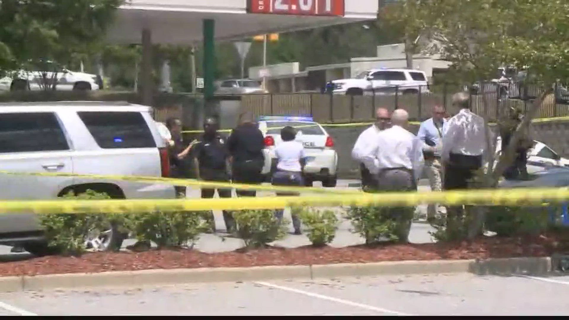 Suspect Shoots Columbia Walmart Customer, Officers Shoot Suspect | wltx.com