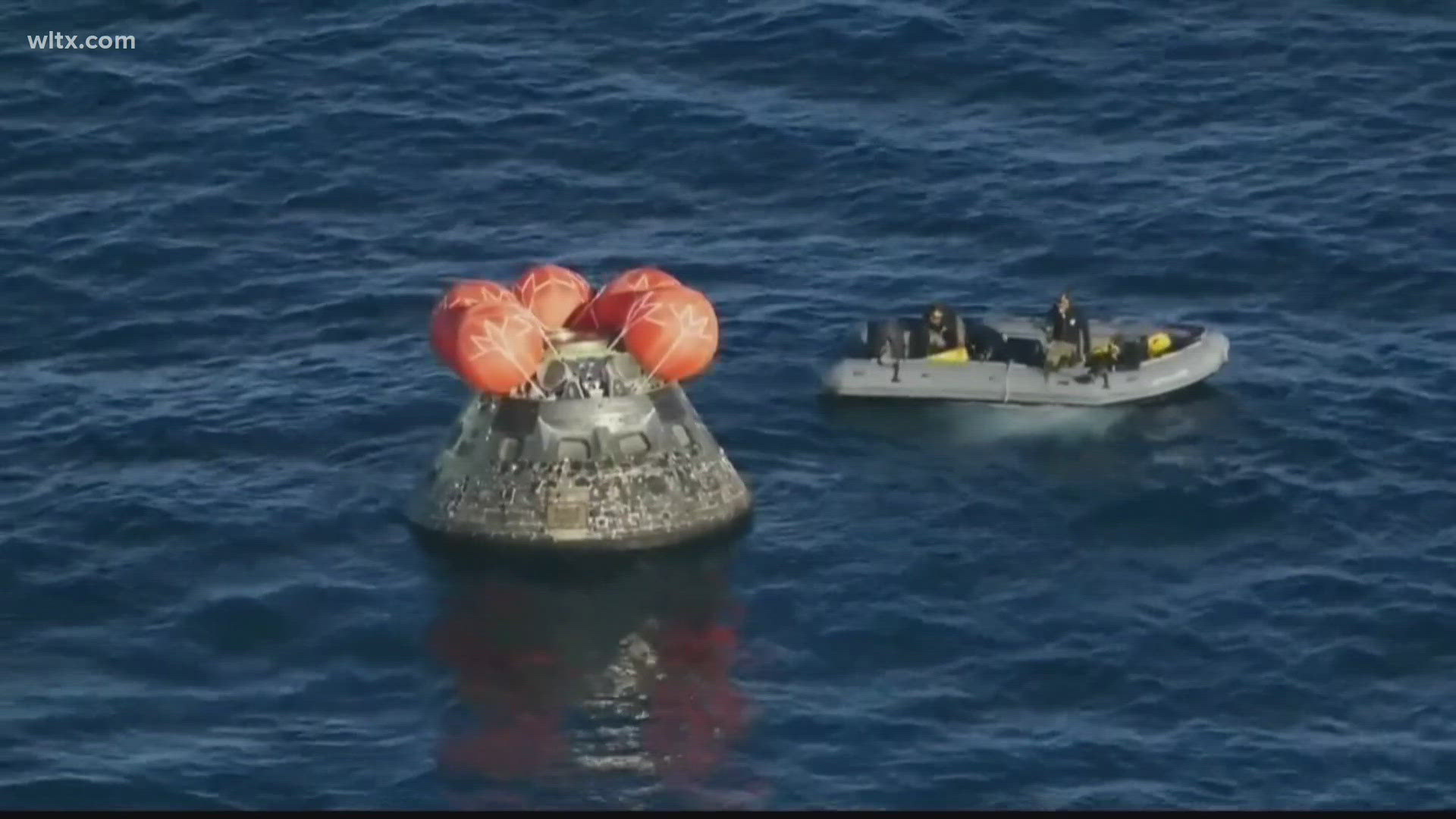 Artemis II crew splashes down to end historic moon mission | wltx.com