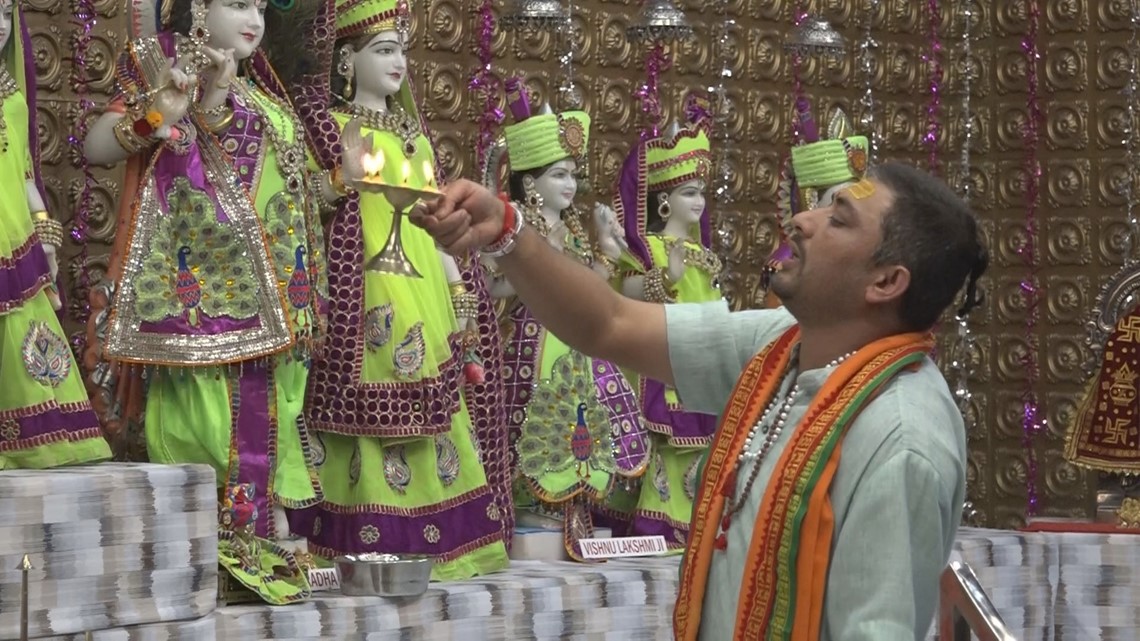 Orangeburg Hindu community celebrates Spring by honoring Holi - Vimarsana News