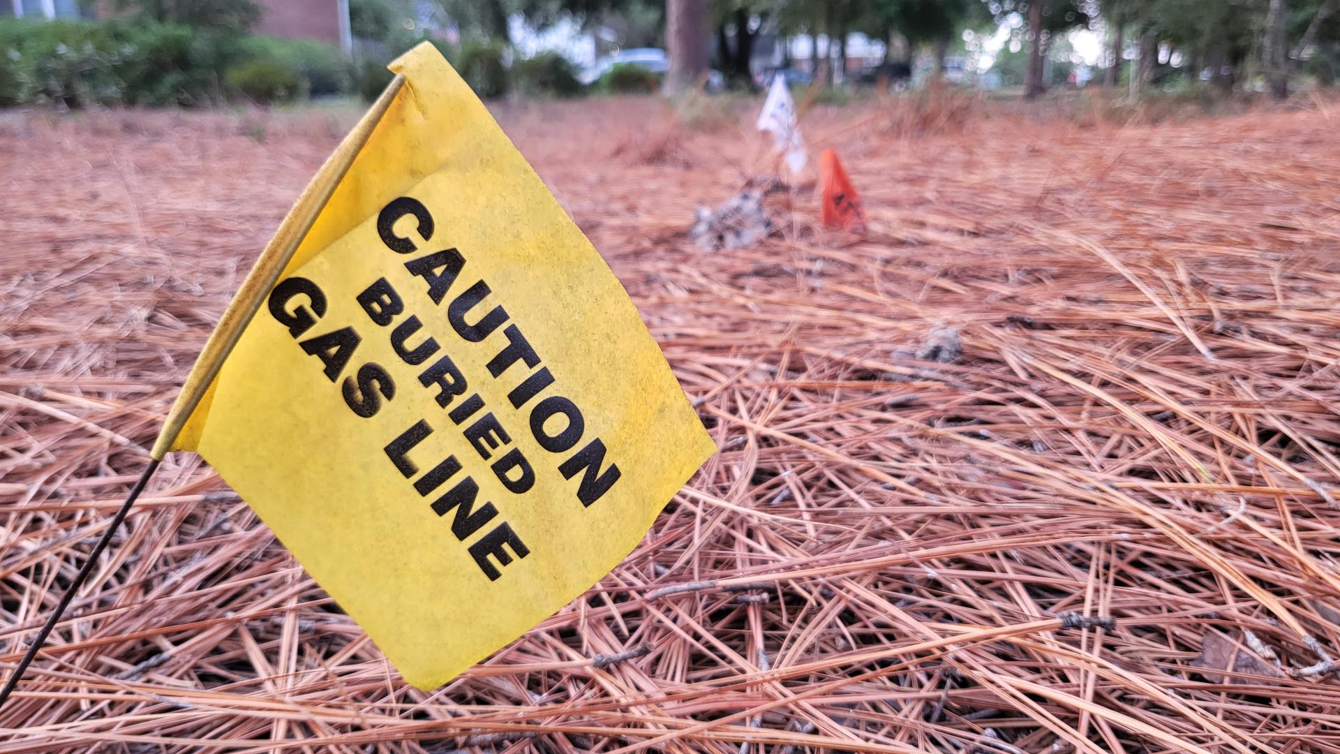 Leesburg Road closed after natural gas line cut in Columbia | wltx.com