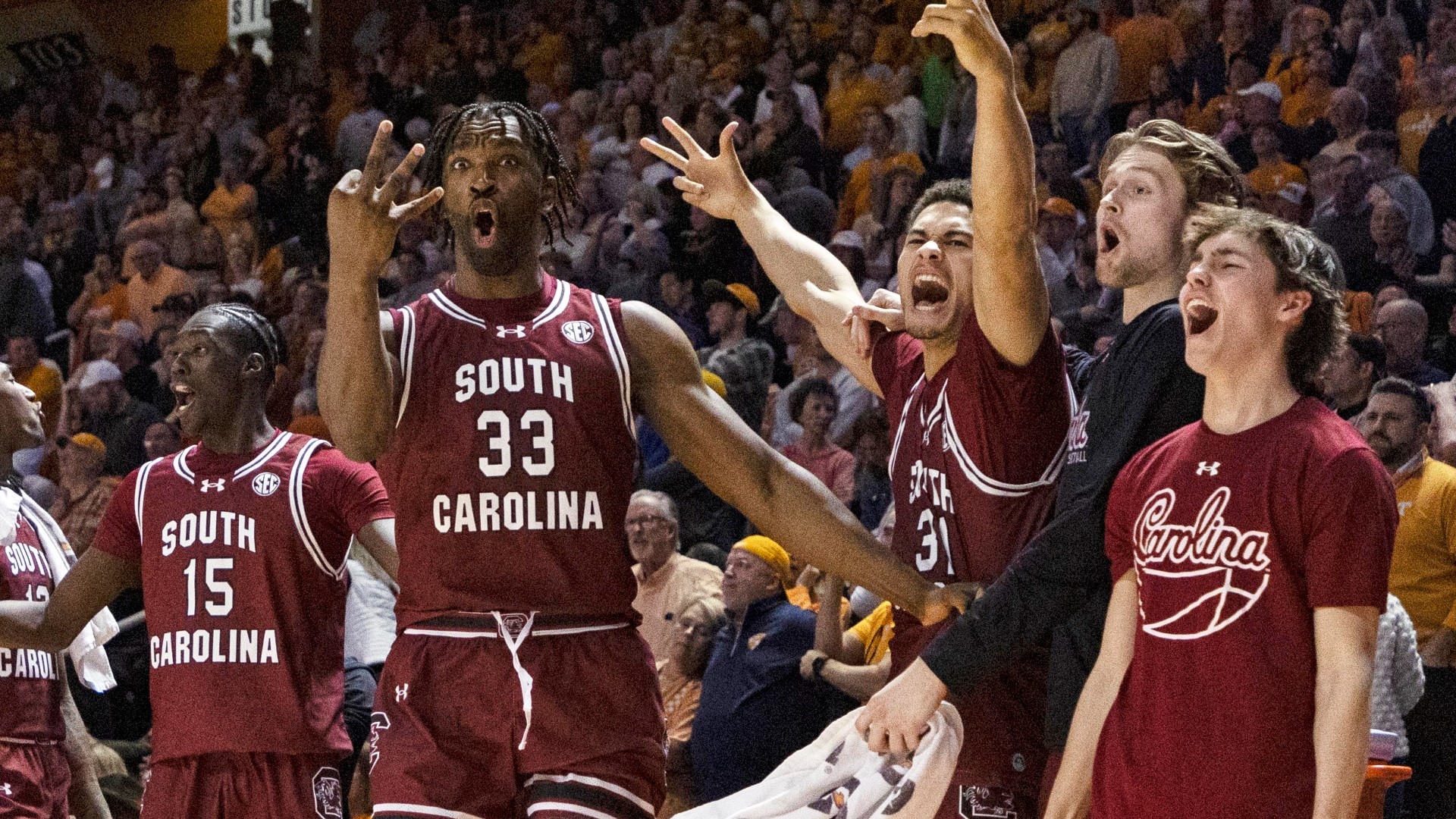 South Carolina surprises No. 5 Tennessee 63-59 | wltx.com