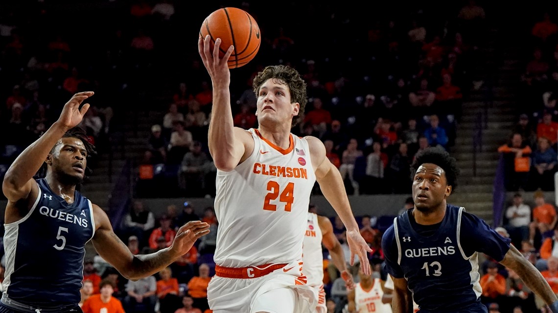 Hall Scores 27 To Lead No. 18 Clemson To 109-79 Rout Of Queens | Wltx.com