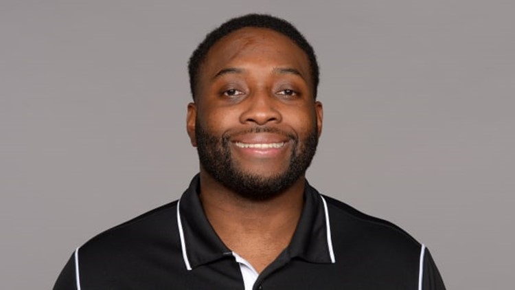 South Carolina Gamecocks hire Sterling Lucas to join football coaching staff