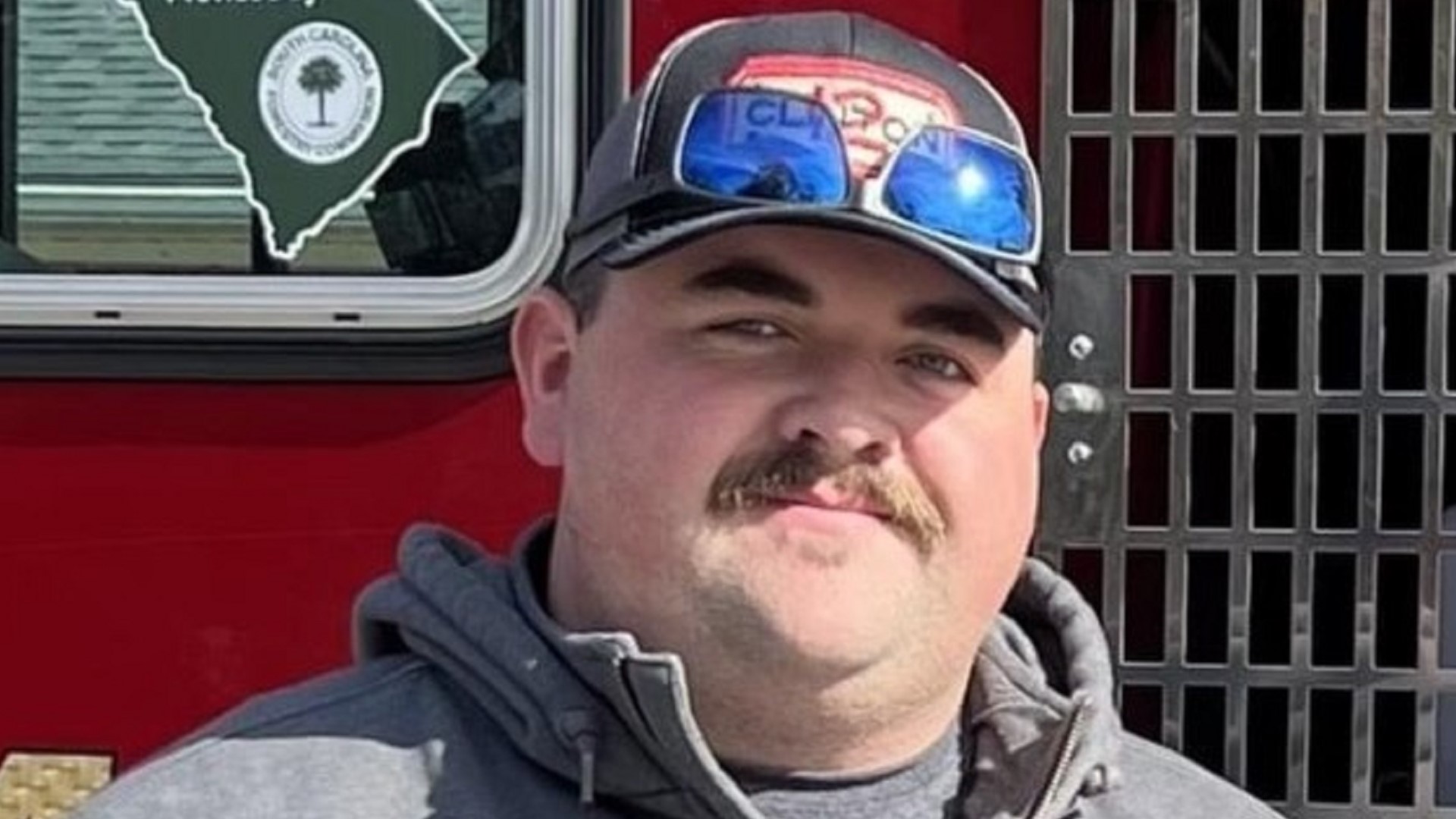 Clinton firefighter Michael Vinson dies in crash heading to call | wltx.com