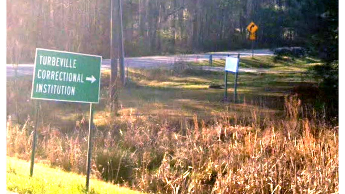 SC corrections officer accused of taking nearly $19,000 in Cash App bribes tied to inmate