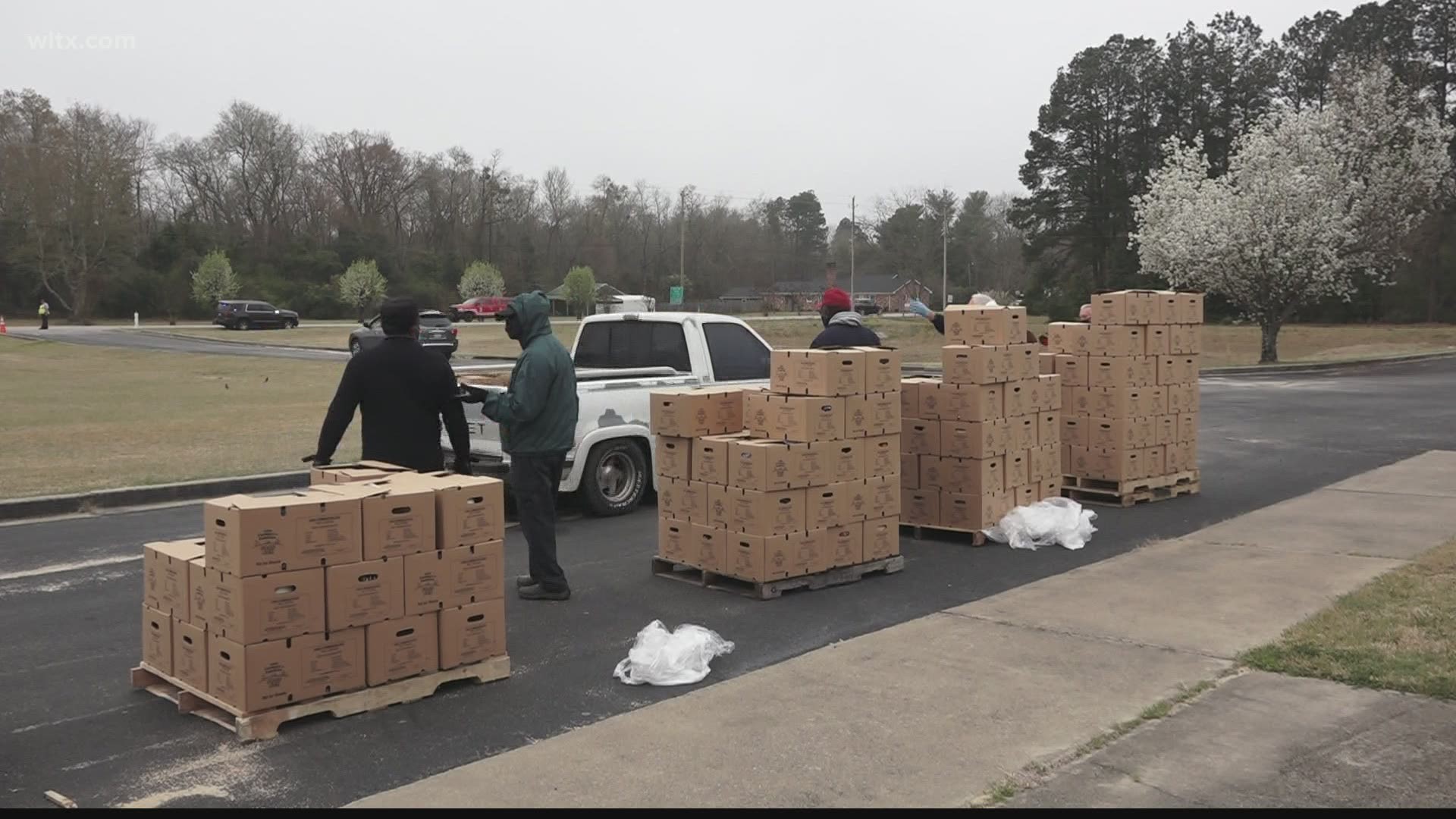 Mayors from six western Orangeburg County towns donated food boxes to hundreds of residents.