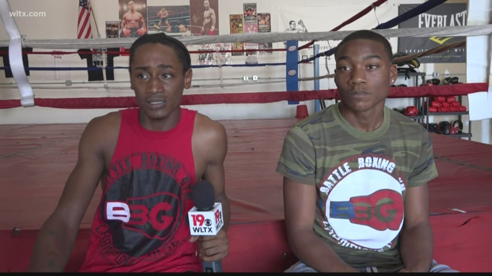 Two SC boxers have signed contracts with a professional boxing company.