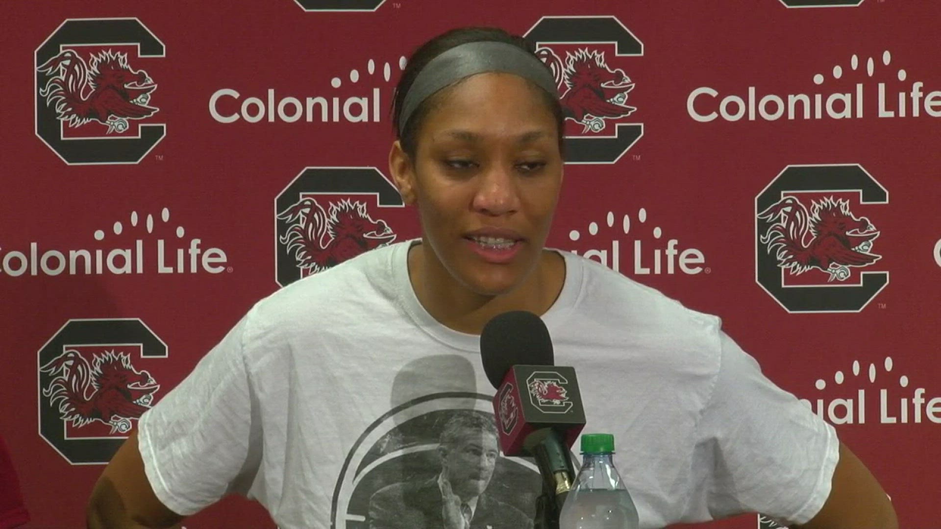 The Gamecocks defeat Kentucky 81-63 on Sunday to improve to 11-3 in the SEC which is second place. A'ja Wilson scored 29 points and grabbed 9 boards in the win. Her and head coach Dawn Staley talk about closing out the regular season strong despite not wi