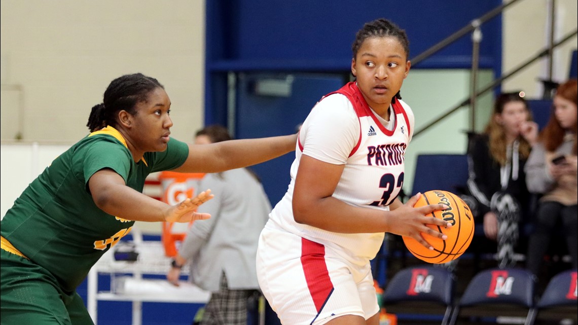 Career day for Lauryn Taylor helps Francis Marion win its 11th straight ...