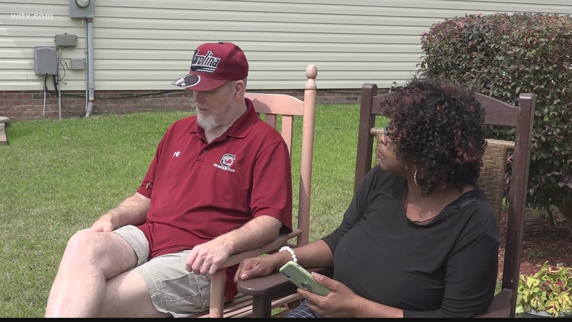 A Lexington Couple Thanks Neighbors Who Helped Them After Falling On ...