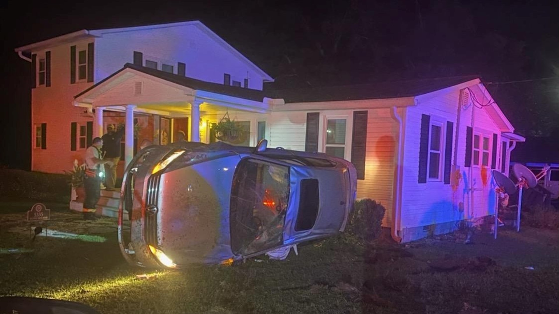 Charleston County accident narrowly misses home