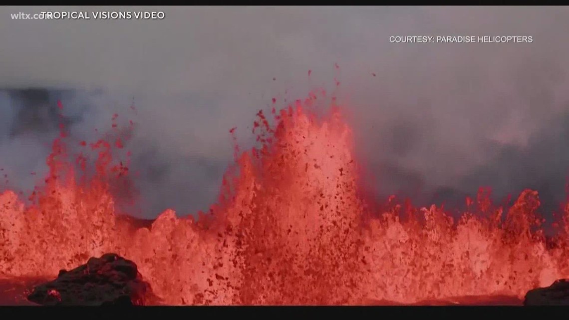 Two volcanoes erupt simultaneously in Hawaii for first time in decades