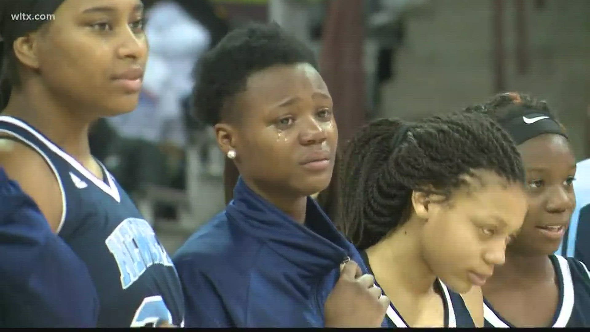 With their All-State guard sidelined with injuries from a car crash, the Newberry Bulldogs won a state title with their ailing senior making a surprise appearance