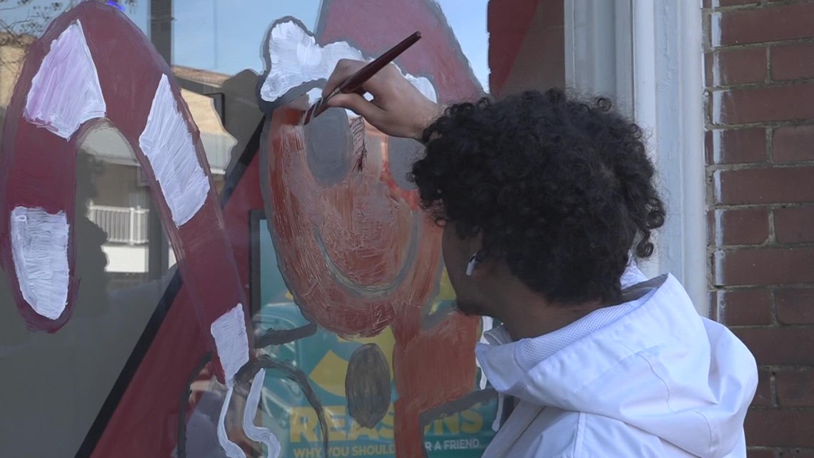 Orangeburg County art students pain the town in Elloree