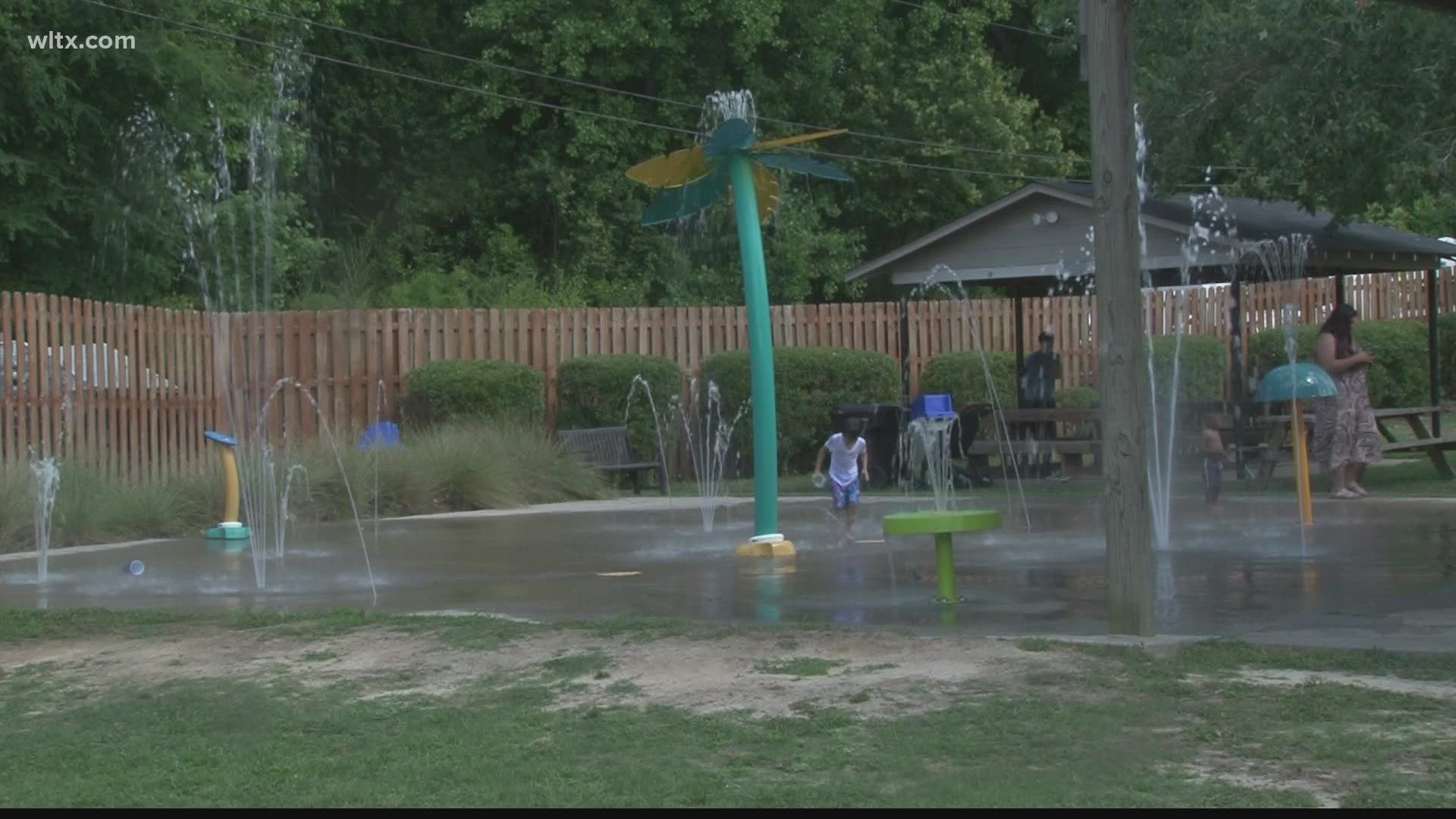 The park's cooling off splash pad will be open from 11am-6pm .