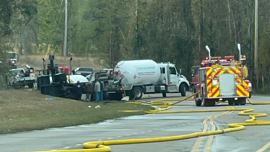 Propane truck overturns in Orangeburg County | wltx.com