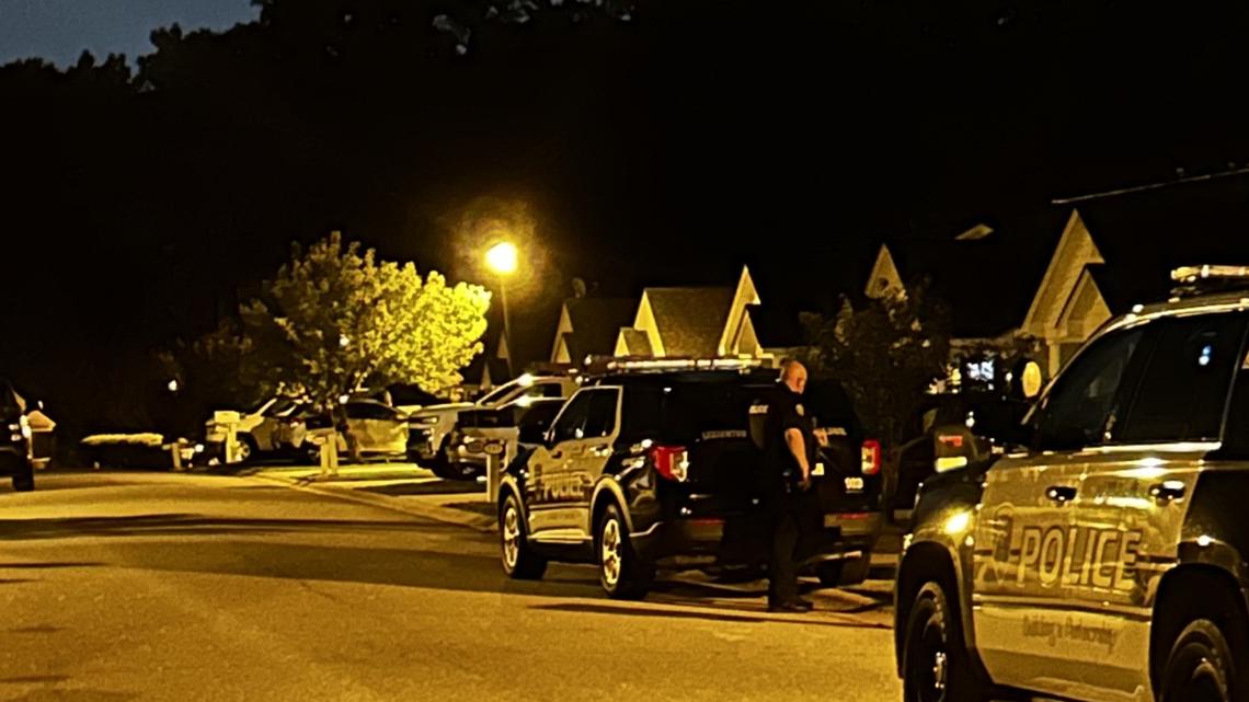 Lexington Police arrest man after barricaded standoff | wltx.com