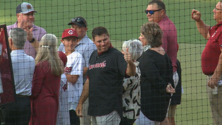 Gamecocks baseball legend Kip Bouknight to have jersey retired