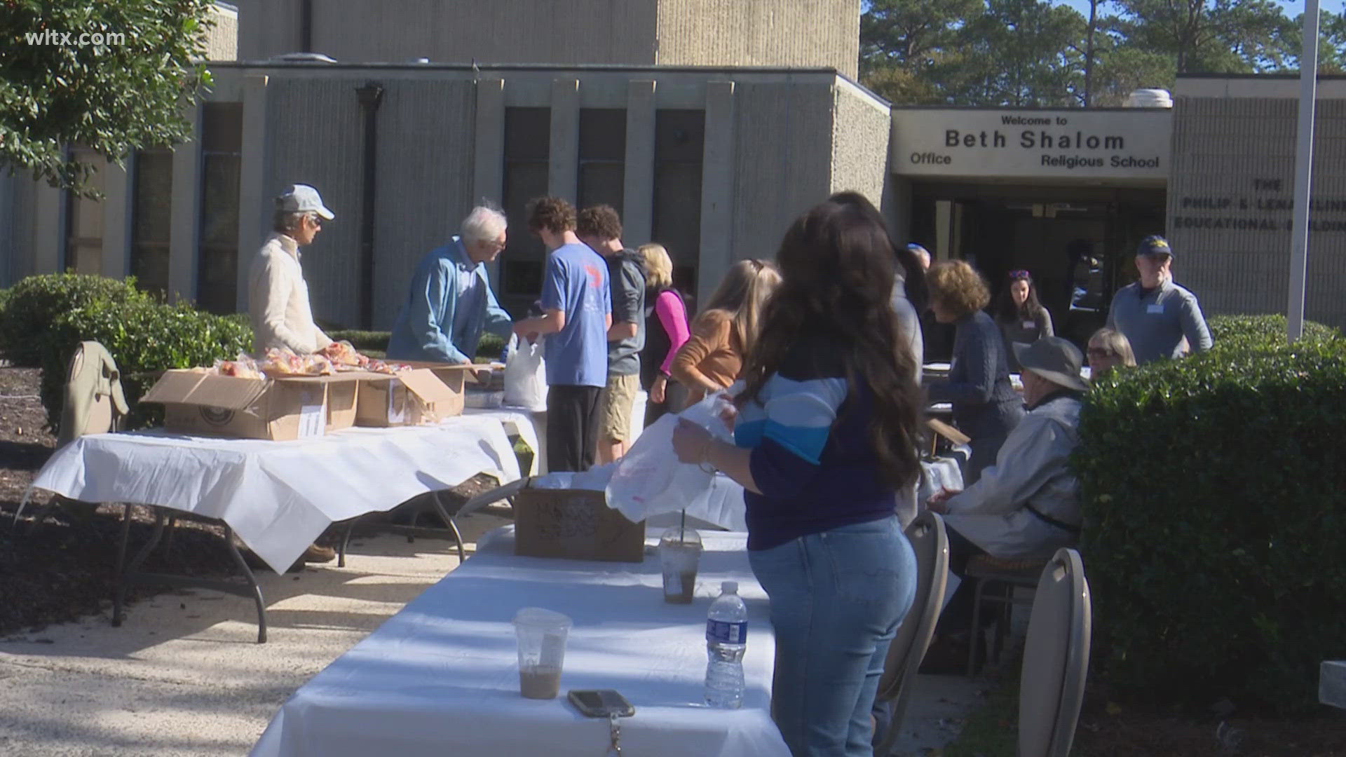 Bubbie's Jewish Food Festival united culture and charity, raising funds for Beth Shalom Synagogue and donating food to a shelter and first responders.