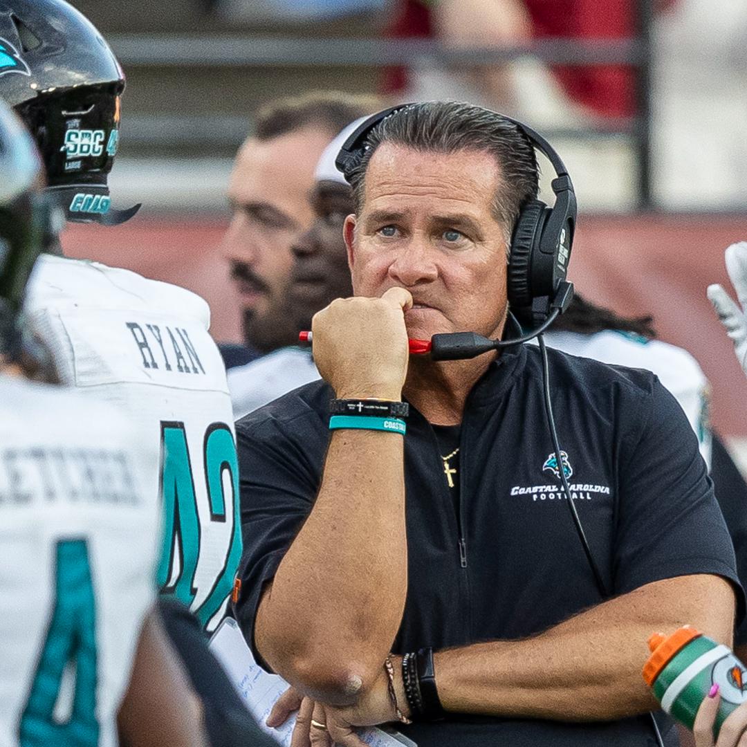 Coastal Carolina fires head football coach Tim Beck | wltx.com
