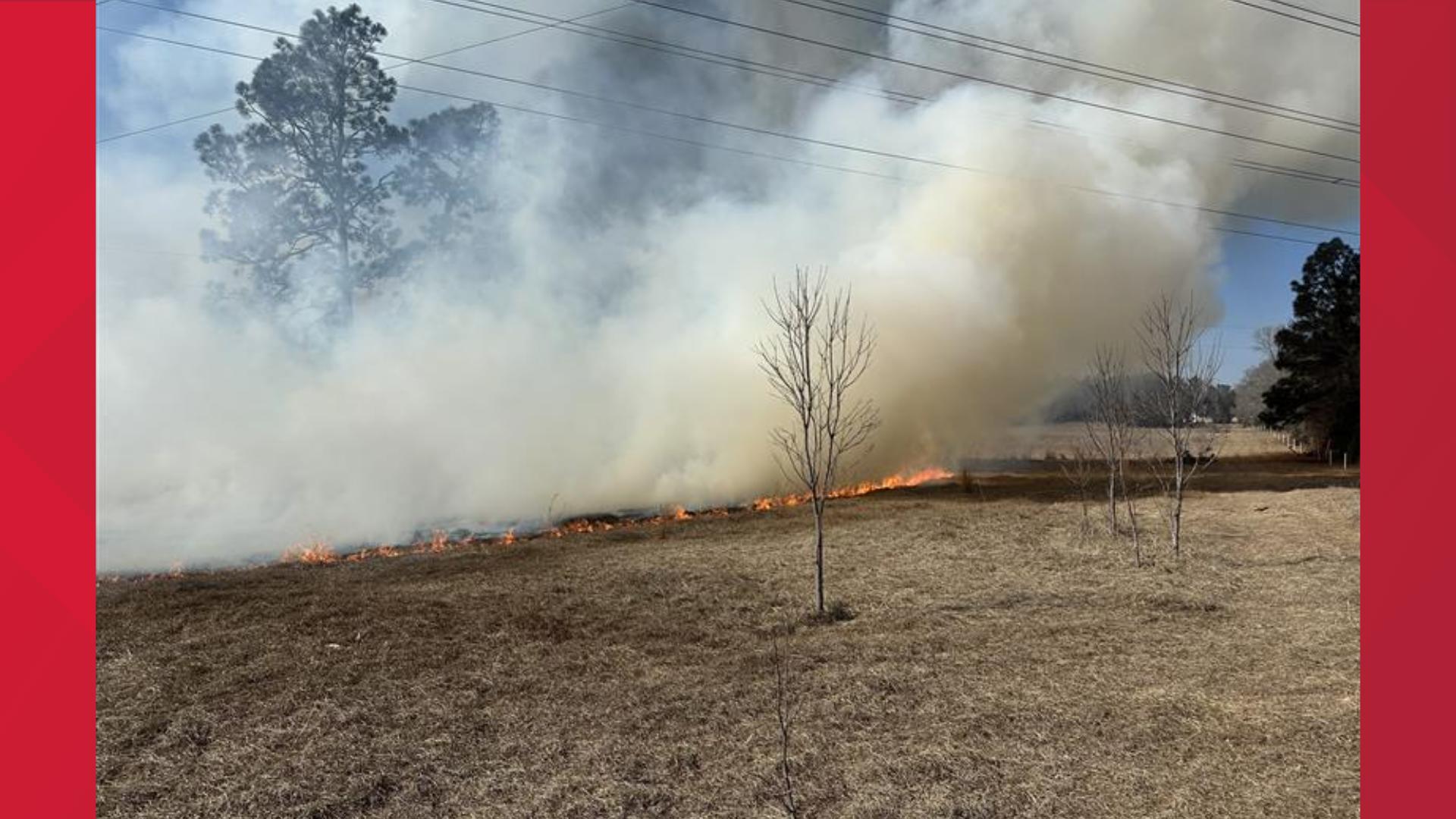 County Rd 121 Fire Large Kershaw County fire that jumped roads now 100% contained ...