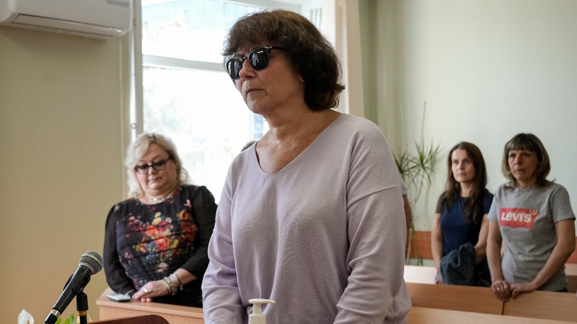 Russian woman who left note on grave of Putin's parents convicted - Vimarsana News