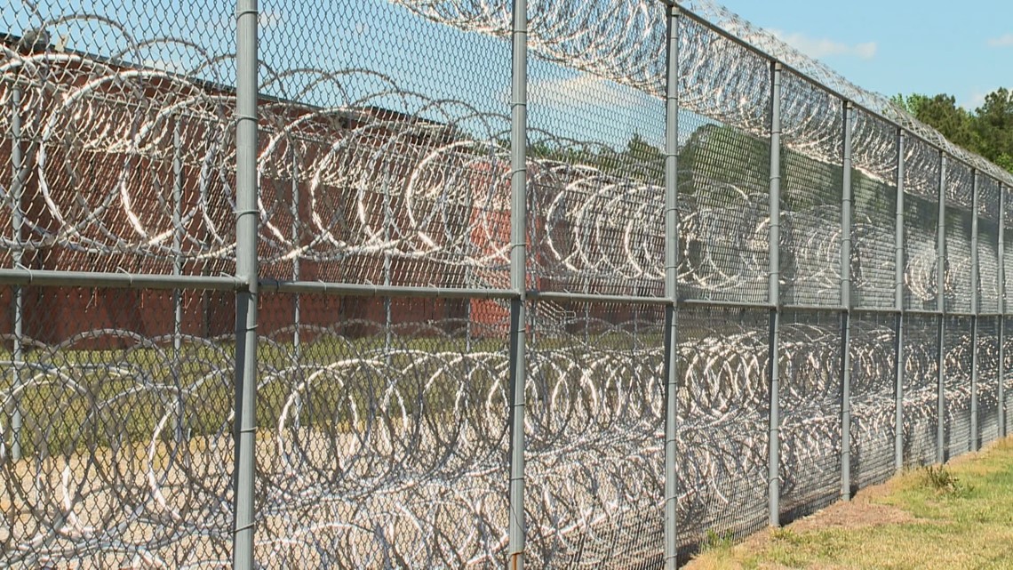 Two women escape jail through ceiling, steal car, captured again - Vimarsana News