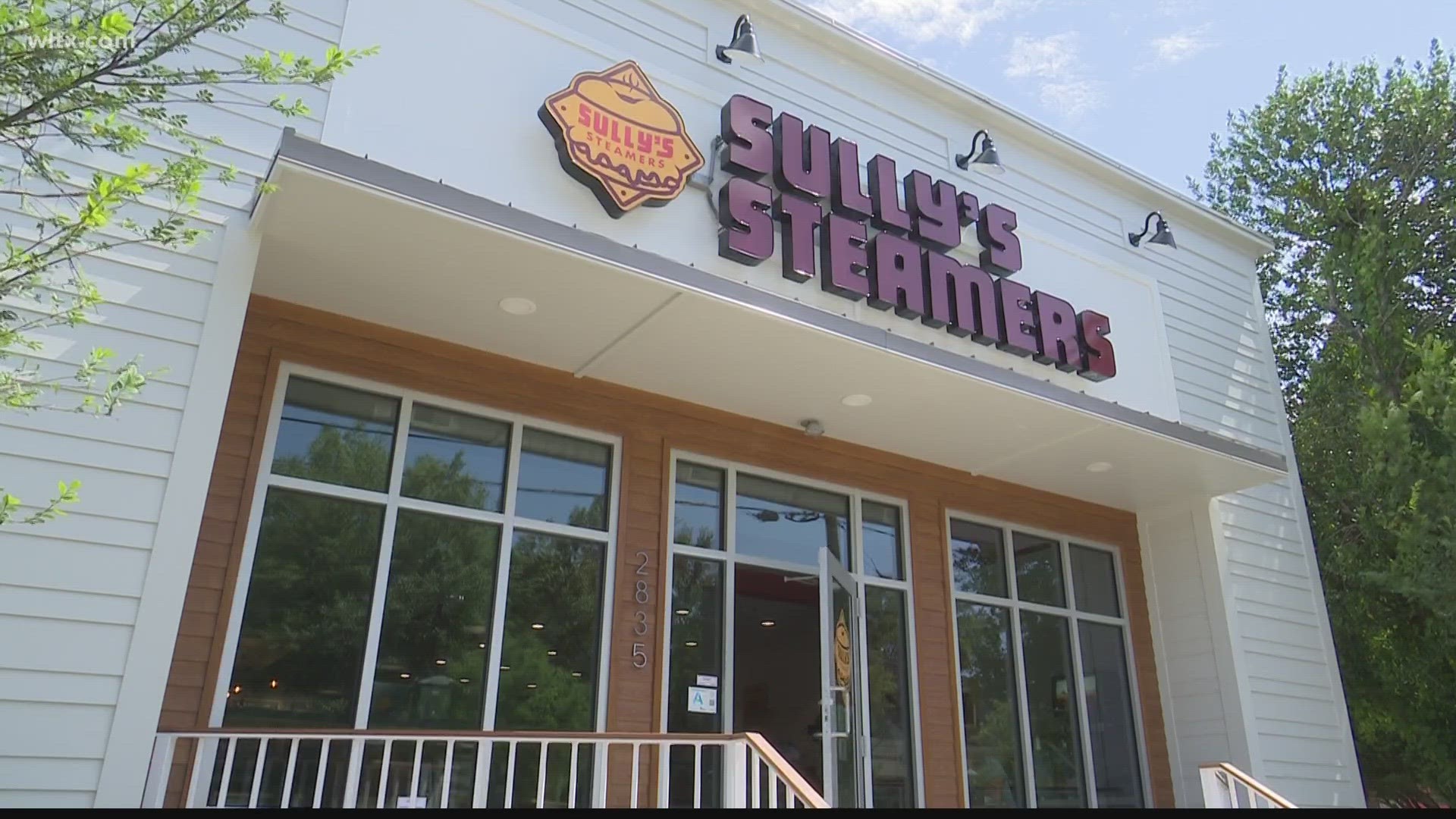 Sully's Steamers opens