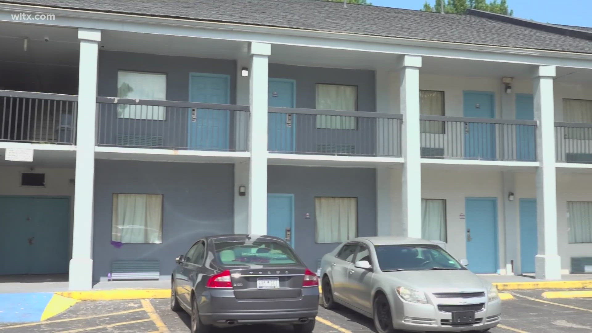 Infant found dead at local hotel, say deputies | wltx.com