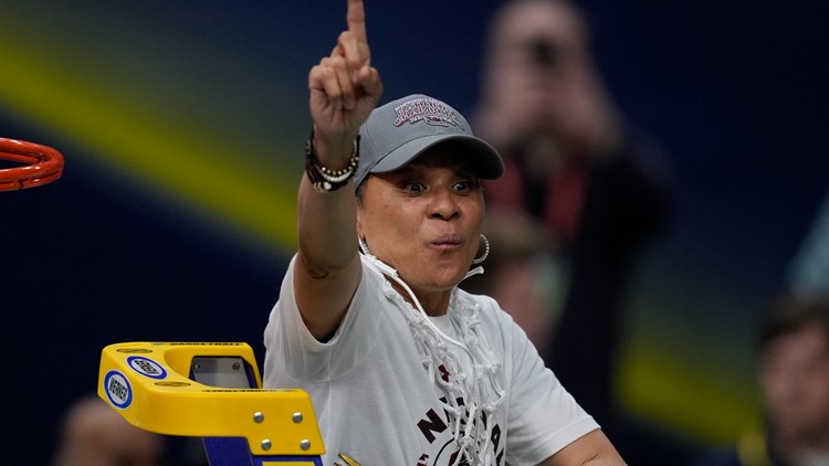 Dawn Staley named 2023 Wooden Award Legends of Coaching recipient