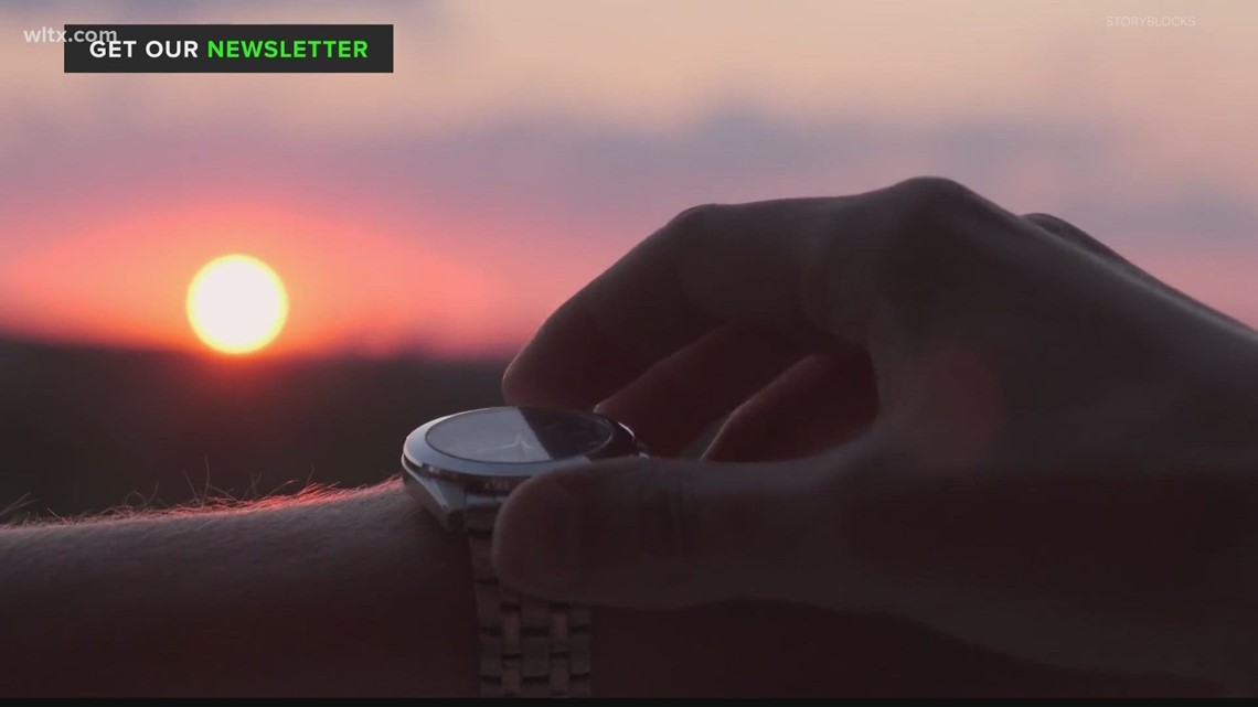 No, the US isn’t permanently ending daylight saving time after November