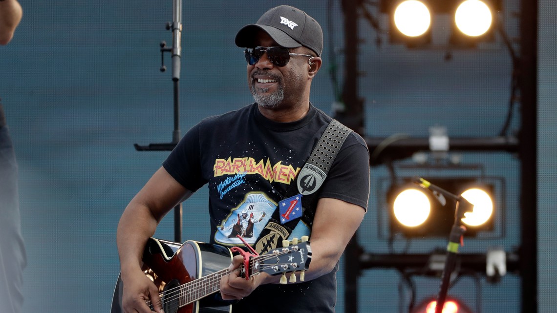 Darius Rucker - See y'a'll at SEC FanFare on Dec 2nd! I'll be performing at 12PM  EST, so make sure to stop by before the big game or tune-in to Marty 