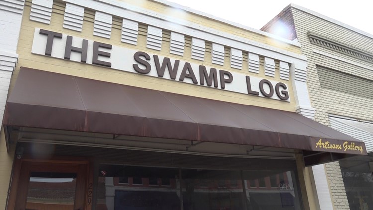 The Swamp Log Artisan Gallery closed after six years in downtown Bishopville. Here's what's happening with the space now.