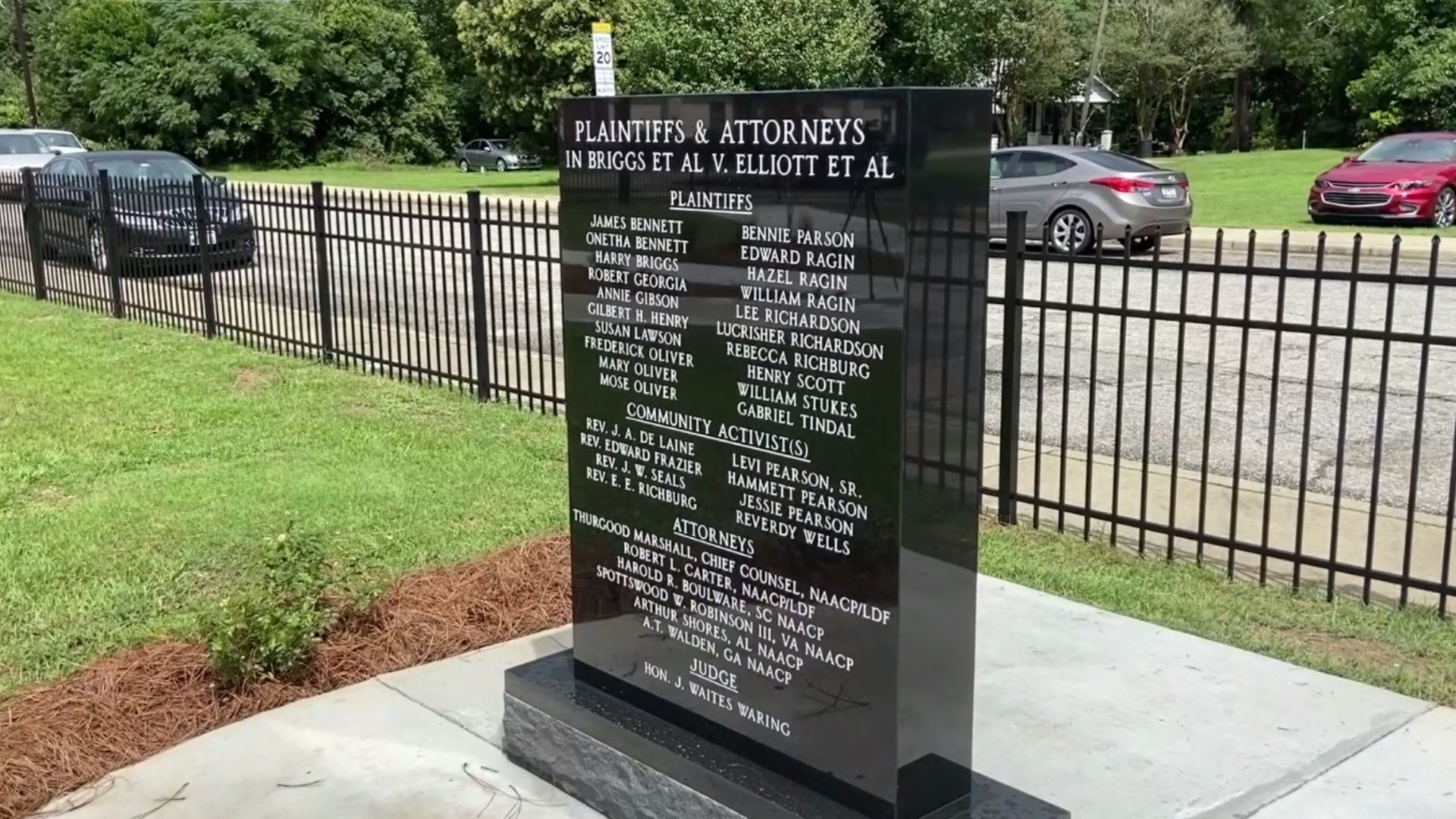 A marker honoring the Briggs v. Elliott case, which challenged segregation in South Carolina, has been unveiled in Clarendon County.