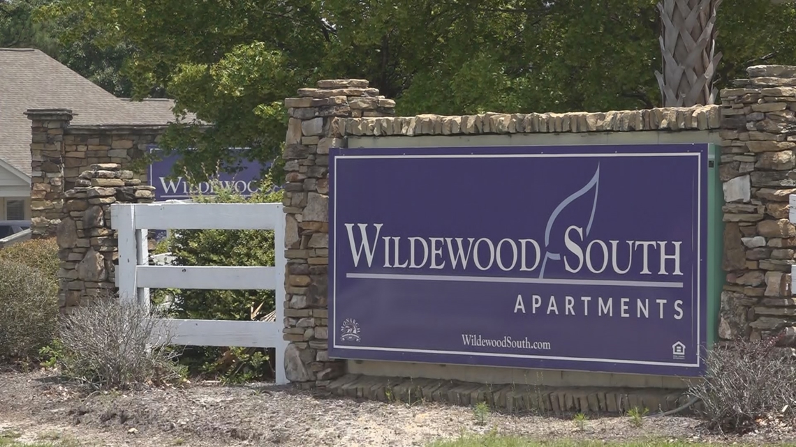 Five year old dies at Columbia apartment pool - Vimarsana News