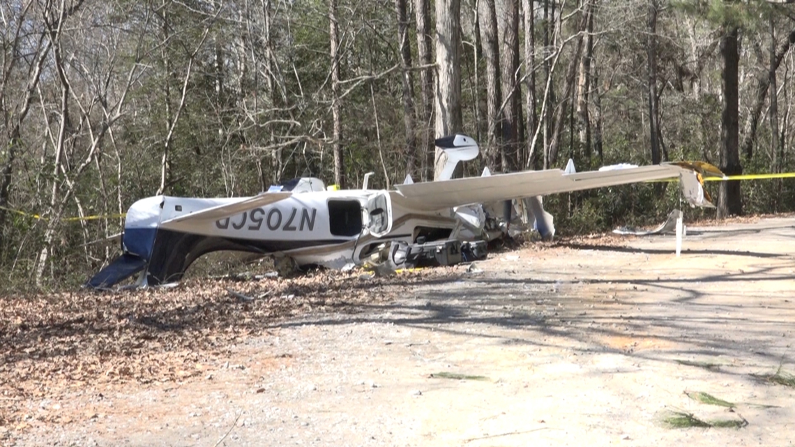 New updates as investigators remove plane from Lexington County crash site