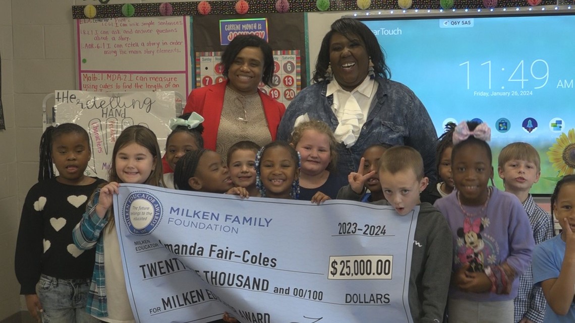 Orangeburg County teacher surprised with national award, $25,000 - Vimarsana News