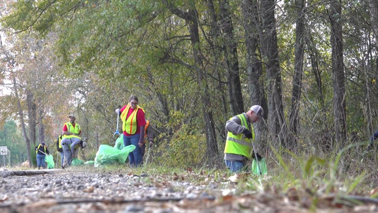 Sumter city, county employees pick up hundreds of bags of trash off the road