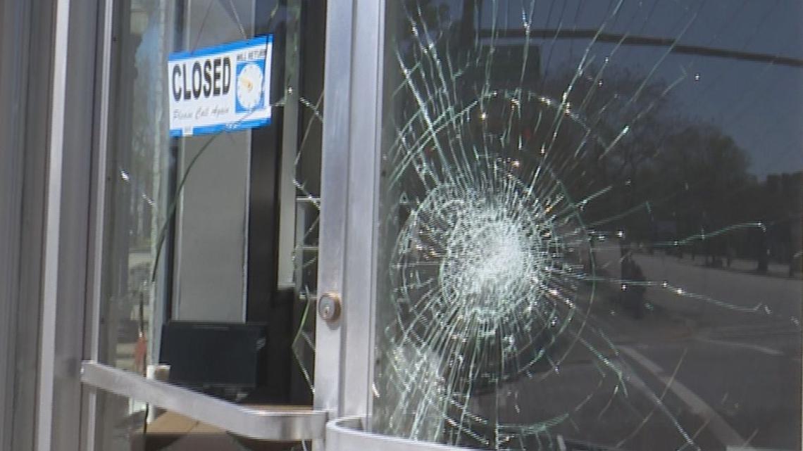 Manning, SC party crowd damages business; Mayor, others react - Vimarsana News