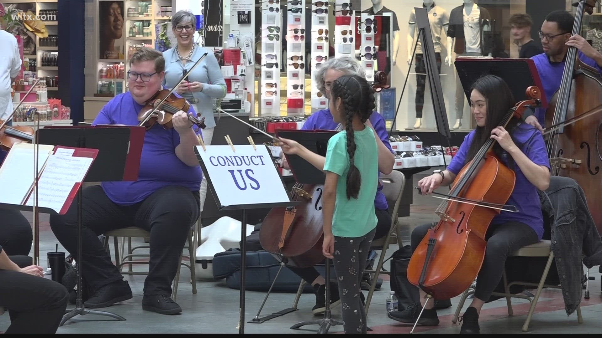 Musicians from South Carolina Philharmonic Orchestra perform in small community spaces to introduce classical music to the masses