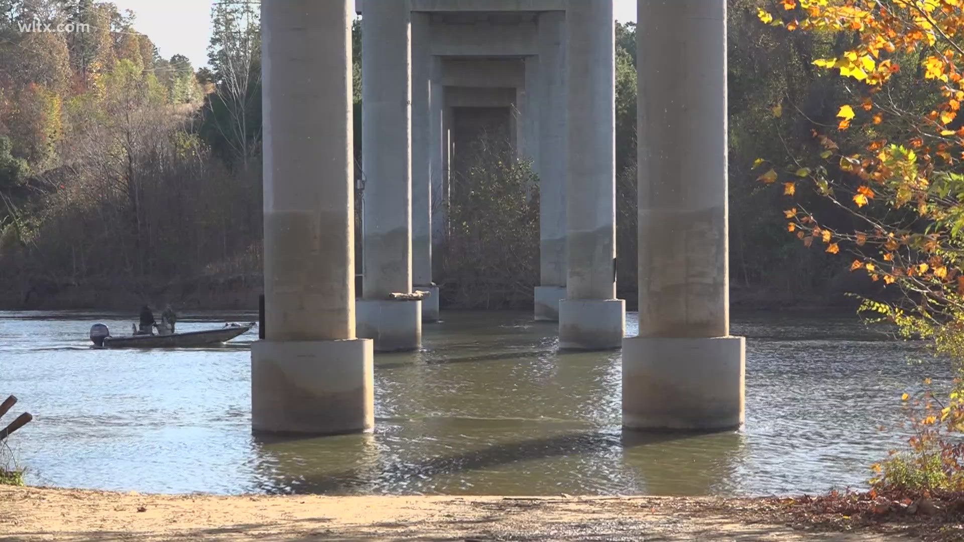 This is off Hwy 6 near the Richland County Calhoun County line.  The driver of the car has not been found, his family was helping in the search at the river.