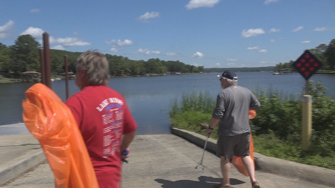 Lake Wateree group picks up trash to make area nicer - Vimarsana News