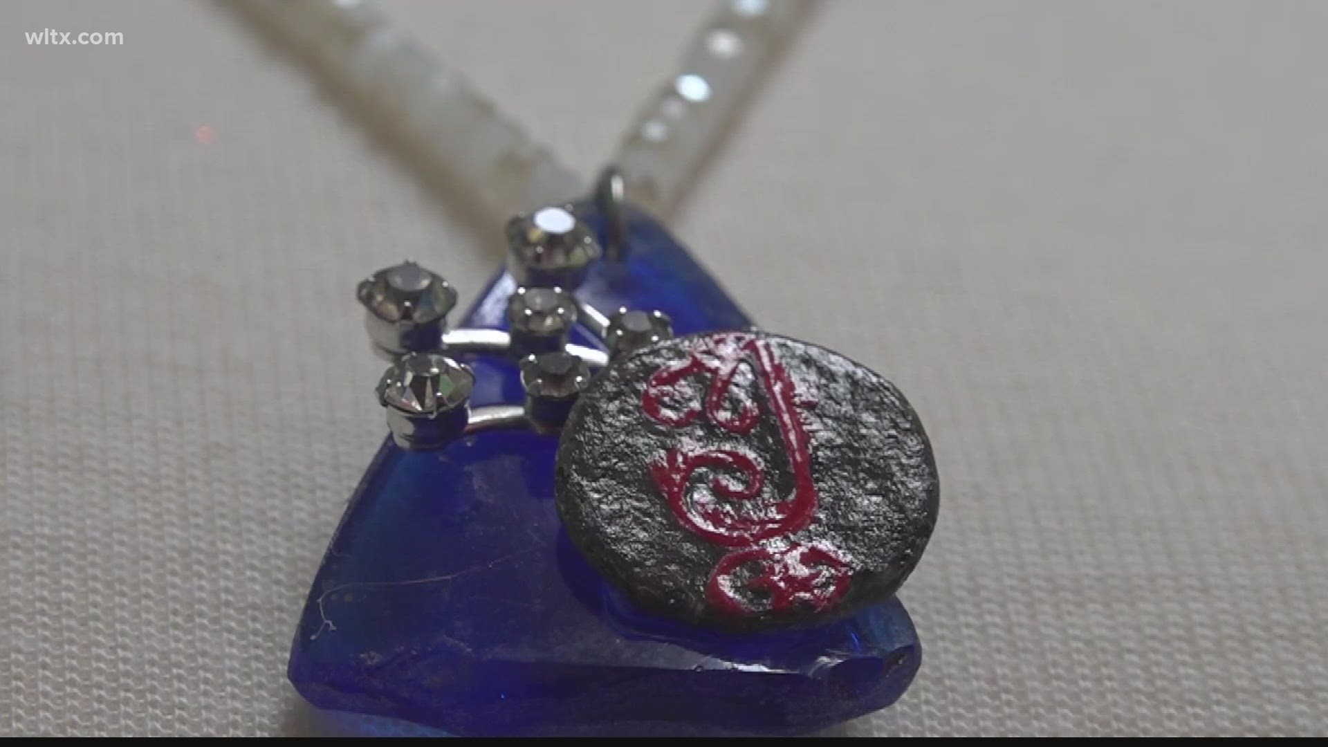 A Sumter woman is getting national attention after a necklace she created earned her first place in the American Heritage Beaded Jewelry Contest.