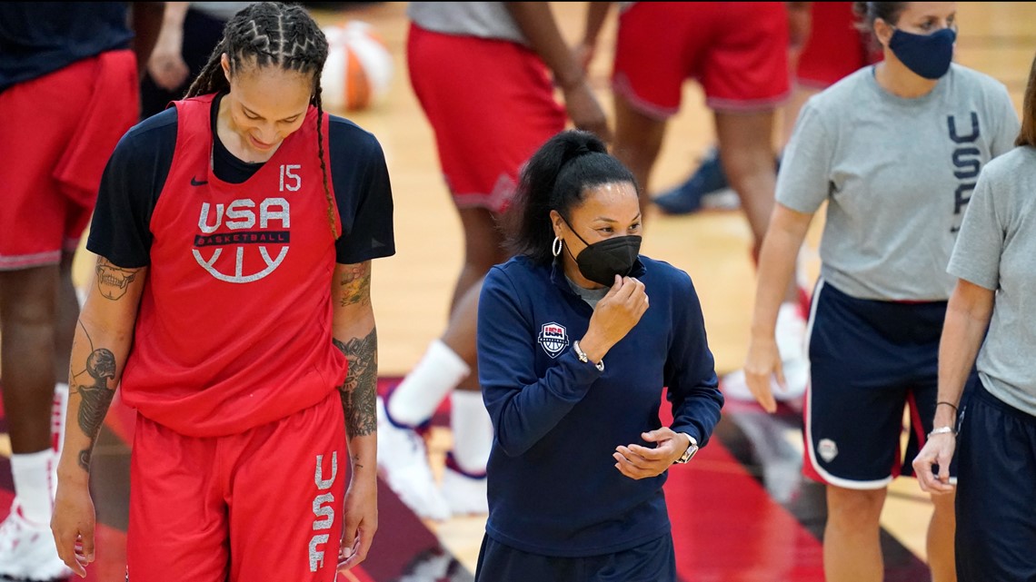 Dawn Staley Backs Brittney Griner 'Every Single Day' Detained in