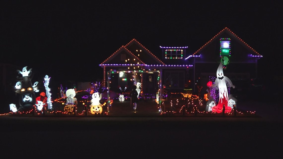 Camden home lights up for Halloween