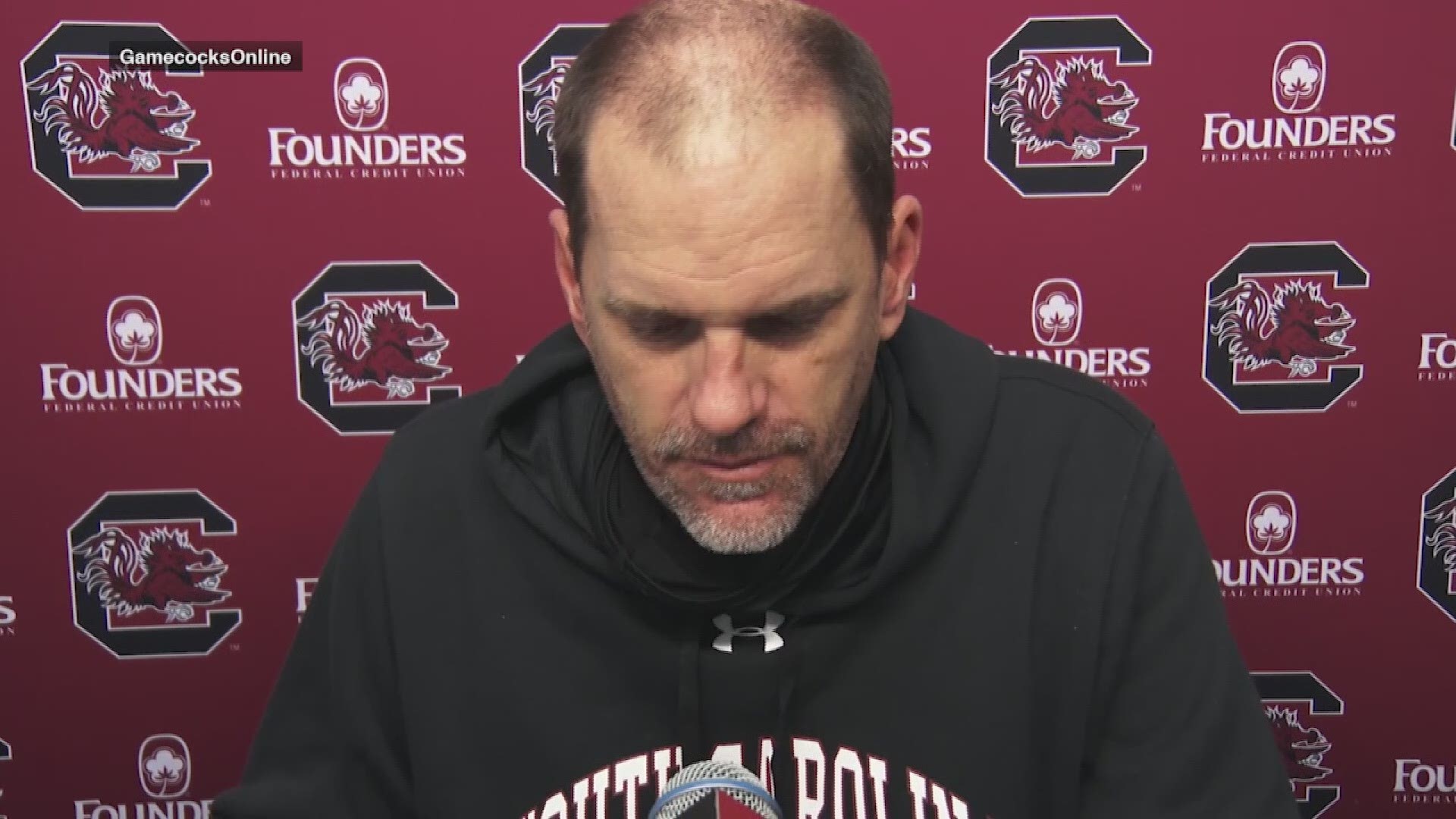 Gamecock interim head football coach Mike Bobo talks about his team's effort in the 17-10 loss to Missouri.