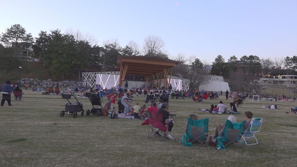 'Finlay Fridays' concert brings new energy to a bustling Finlay Park