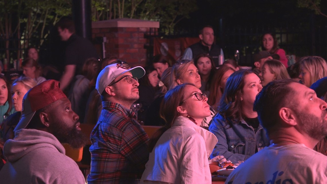 Fans react to Gamecock Final Four win over NC State | wltx.com