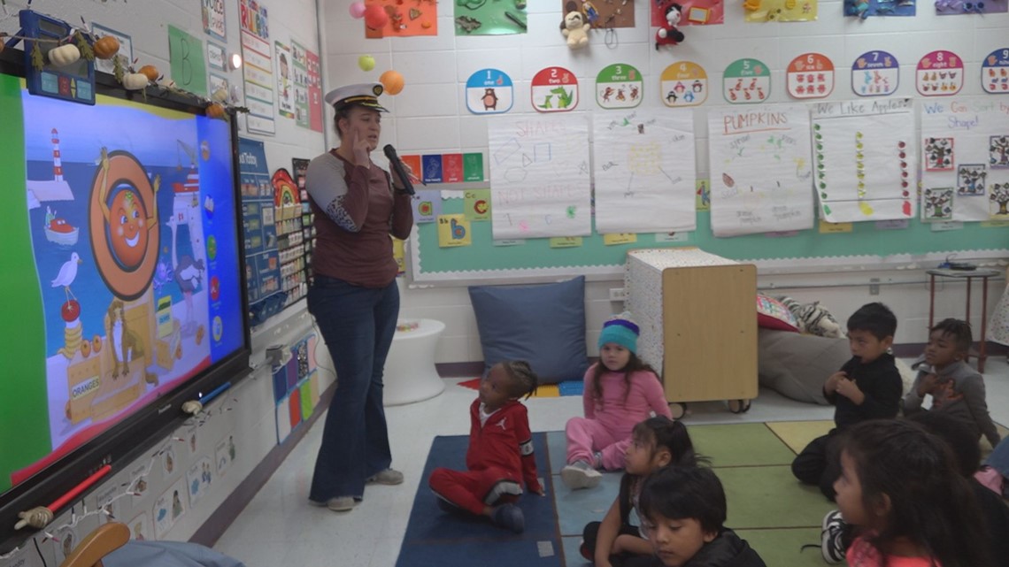 Kayla Hite of Saluda Primary is News 19's Teacher of the Week - Vimarsana News