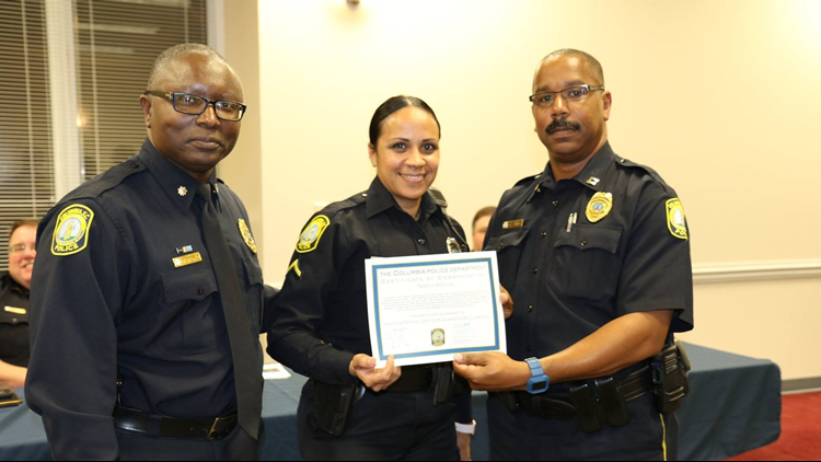 Columbia officer stepped in to help 'stranded and hungry' woman | wltx.com